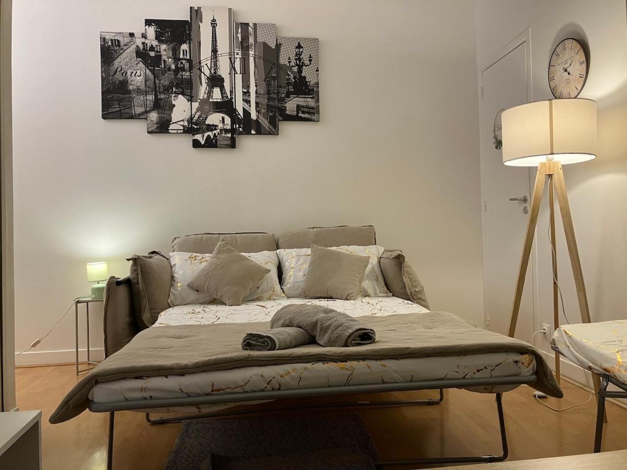 Gold Hotel - Paris-Disney Studio Chelles  Εξωτερικό φωτογραφία